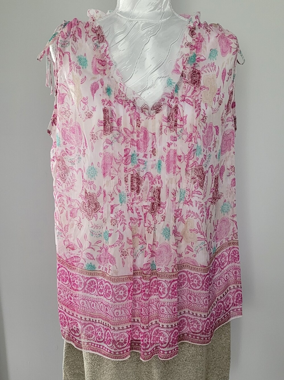 NWOT! Sonoma Pink Floral Sleeveless V-Neck Blouse with Teal Accents